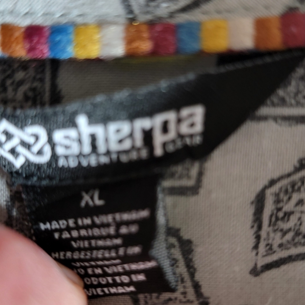 Sherpa Adventure Men's Size XL Doori Print SS Shirt - Grey NWOT - Picture 4 of 6